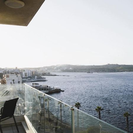 New Seafront Apartment - Spectacular Views เซนต์พอลส์เบย์ ภายนอก รูปภาพ